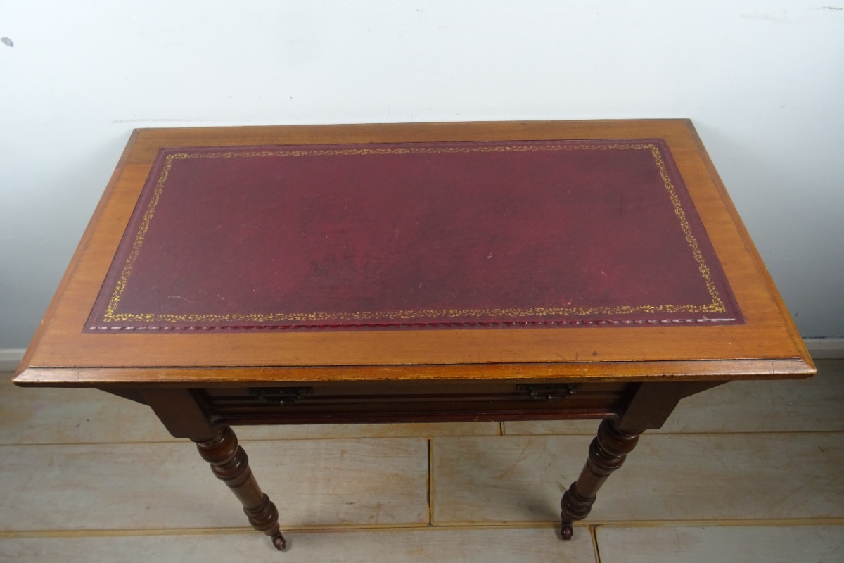Late 19th C writing desk of small proportions